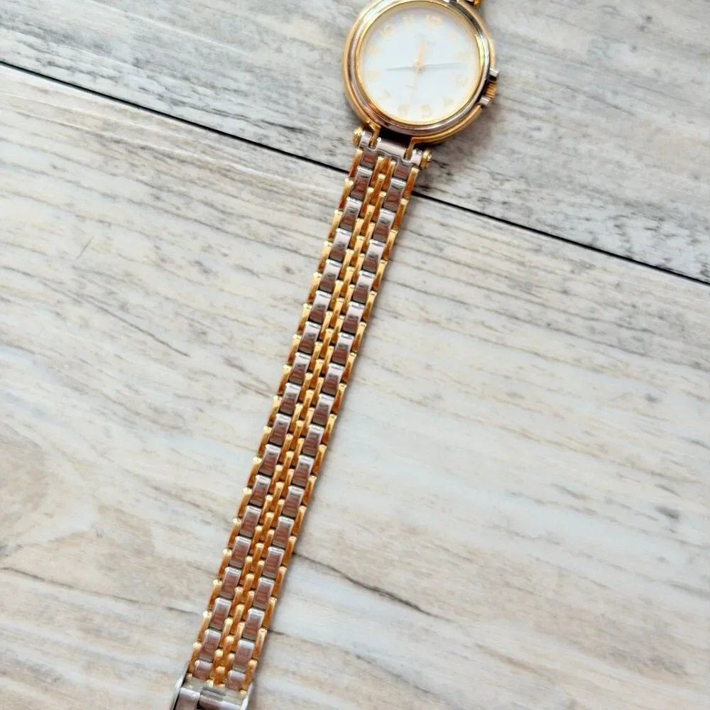Vintage Timex Quartz Two Tone Petite Dainty Watch Gold Silver Bracelet 90s